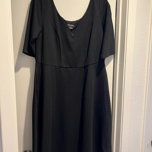 City Chic black Dress - Picture 4 of 6